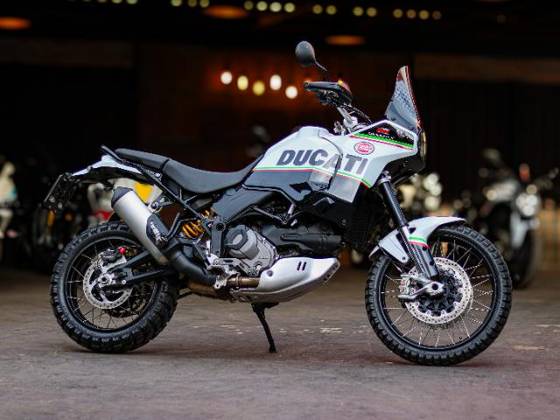 DUCATI DESERT X 